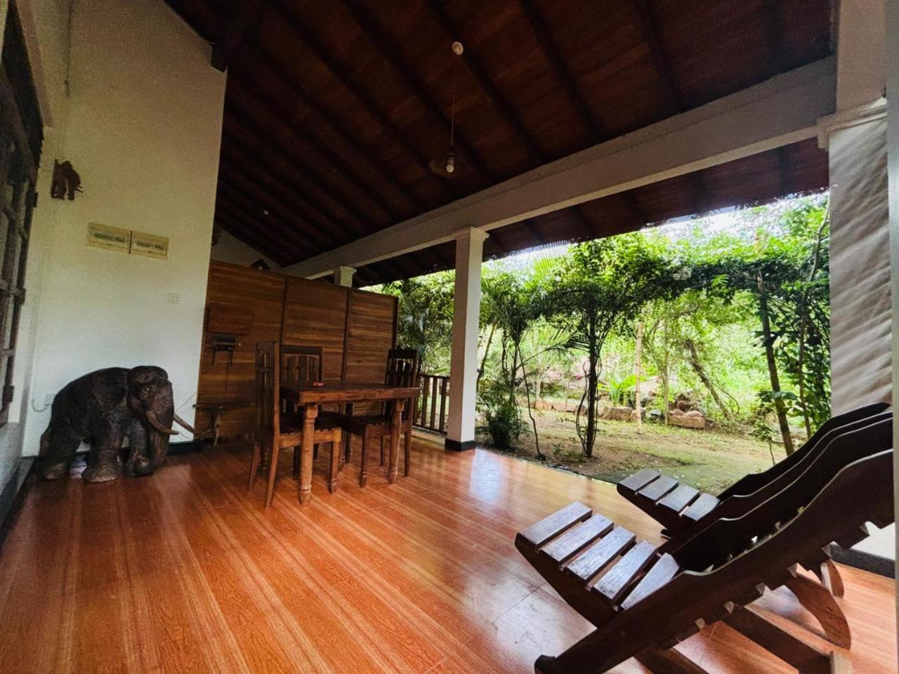 סיגירייה Woodholic Homestay מראה חיצוני תמונה