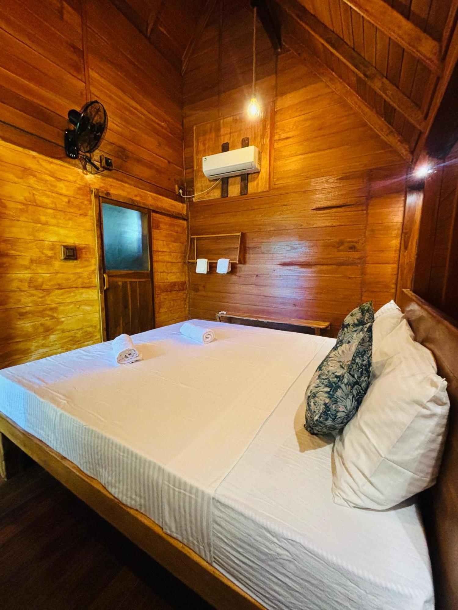 סיגירייה Woodholic Homestay מראה חיצוני תמונה